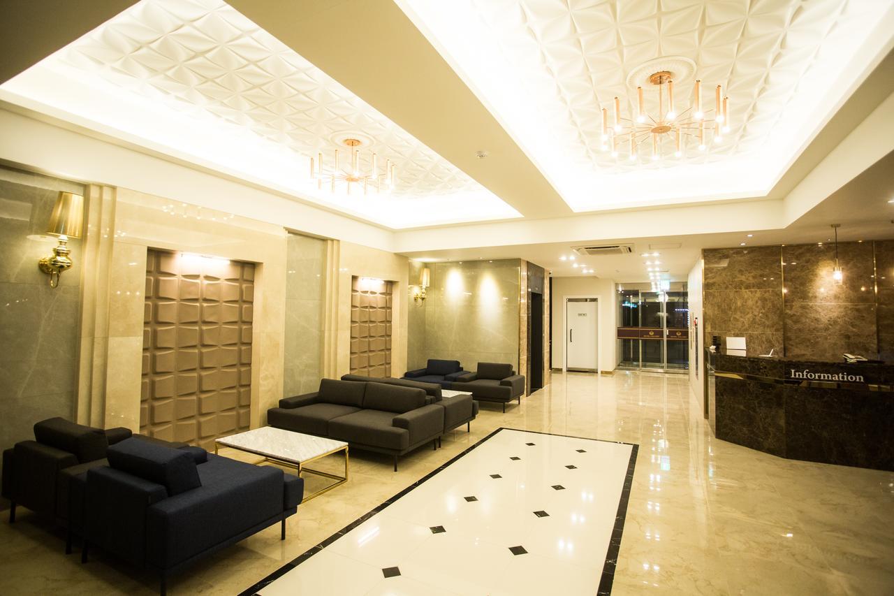 Gallery Tourist Hotel Cheongju-si Exterior foto